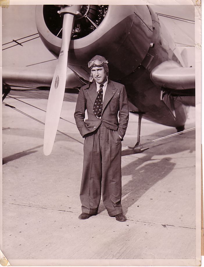 Aviator Jim Mollinson who married Amy Johnson, was born in Glasgow.