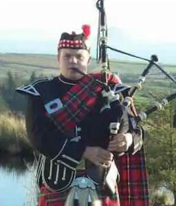 Bagpiper