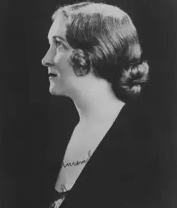 /images/tich/Isobel-Baillie-NPG-Lasalle-1920s.webp